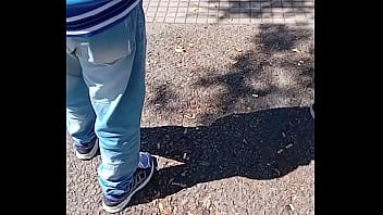 Preview 4 of Jrvdscom - Gordinha Gostosa no ponto de &ocirc_nibus
