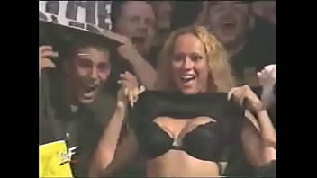 Preview 1 of Xzoovideos - WWE fan exposes herself
