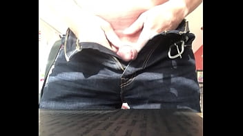 Preview 1 of Drink Girl Jbardsti - Auf den Tisch abspritzen