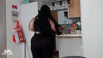 Preview 2 of Hd New Sex Videos Of Sunne Leon - Llego a casa de mi vecina y la muy cachonda termina follando mi rica polla - Parte 1