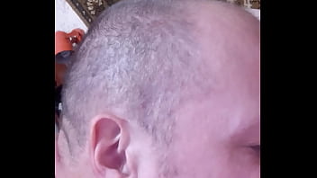 Preview 1 of Uk Amateur Gangbang - Жена кончает от куни 7