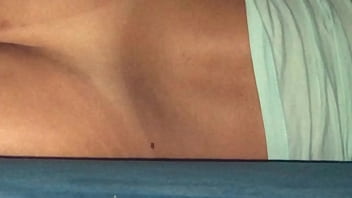 Preview 4 of Emzpbhnxy - Minha esposa na cama de bunda de fora