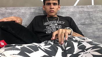 Preview 2 of Cumming Extra Hard - Mi hermanastra peque&ntilde_a esta haciendo ejercicios y le ayudo con su cardio me la follo duro - porno en espa&ntilde_ol - en ruso