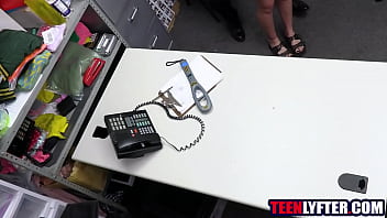 Preview 1 of Sex Rep Vidoes Com - Blonde teen thief deepthroats &amp_ fucks mall cop