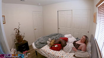 Preview 1 of Seachfuck Flat Shoes - Stepmom&#039_s back hurt but she&#039_s too horny