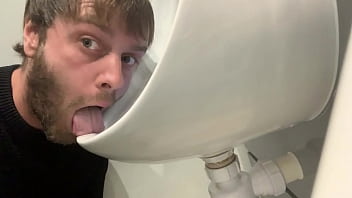Preview 3 of Jruofdvwi - Faggot licks work urinal
