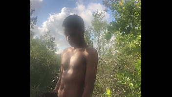 Preview 2 of Girl Dog Df - JOVEM do Pau grande bota GAY pra MAMAR
