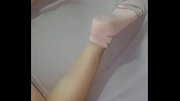Preview 4 of Cuming In Her Ass Hard - Medi muestra sus pies con medias cortas y su cola