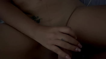 Preview 3 of Difre - ASI ME ESPERA MI CU&Ntilde_ADA EN LA CAMA,  ME METO AL CUARTO CUANDO MI MUJER SE VA A TRABAJAR