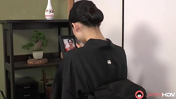 Preview 1 of Poshto Xxx Hot - Japanese kimono lady,  Manami Ueno got horny,  uncensored