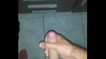 Preview 2 of Hot Hindi Slave - Quem quer leitinho?