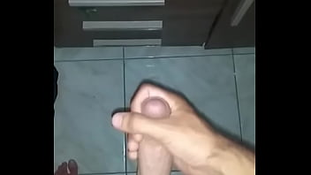 Preview 3 of Hot Hindi Slave - Quem quer leitinho?