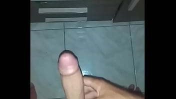 Preview 1 of Hot Hindi Slave - Quem quer leitinho?