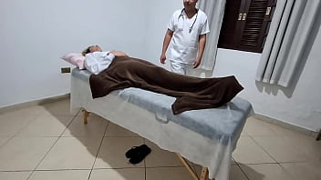 Preview 1 of Don Fored Mom - The doctor performs several exams on the patient&#039_s ass and pussy before eating her ass