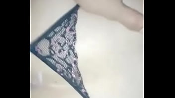 Preview 4 of Soan Slip - Aqu&iacute_ ejercitando la picha