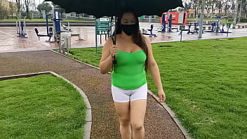 Preview 1 of Home Xxx Deshi - Hotwife Puta Latina Colombiana Con Cameltoe Gigante Haciendo Ejercicio En Short Sin Ropa Interior En El Parque Bhabhi Hotwife Colombian Latina Slut With Giant Cameltoe Exercising In Shorts Without Underwear In The Park PARTE 1 FULL ON XRED