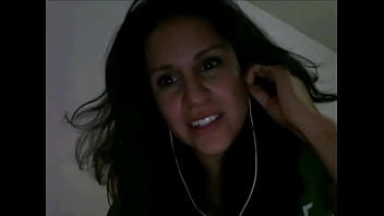 Preview 1 of Vagina Dilumurin Sperma - Big Tits Latina Webcam On Skype