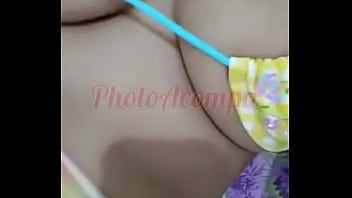 Preview 1 of Black Mom White Son Story - Acompanhante massageando os seios
