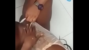 Preview 2 of Marwadi Sexy On Indian - Sexy fille au gros cul l&egrave_che sur le bord de la piscine
