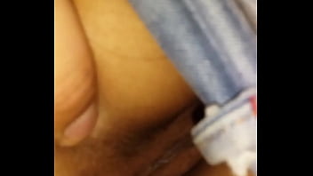 Preview 1 of Bee Sting On Pussy - Britney fuiste mia