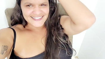Preview 1 of Stops San Mom - Paty bumbum engoliu a calcinha
