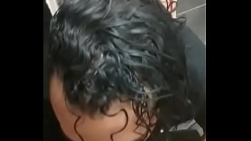 Preview 1 of Sex Bottom Perempuan - Trans faz sexo oral em namorado porteiro