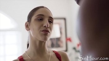 Preview 1 of Xxx Video Fol Hed Vareng Na - Latina Lures BBC Crush Into Sex Trap - Abella Danger