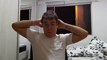 Preview 1 of Sick Guy - V&iacute_deo de verifica&ccedil_&atilde_o