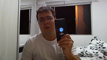 Preview 4 of Sick Guy - V&iacute_deo de verifica&ccedil_&atilde_o