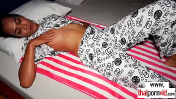 Preview 1 of Teen Insparm - Inked amateur Thai teen bargirl Neung serving her european client