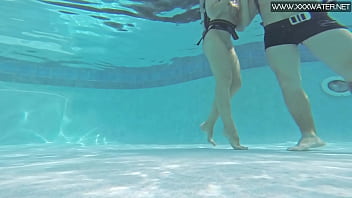 Preview 3 of Twinkz Sex - Minnie Manga eats huge cock underwater