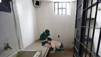 Preview 4 of Milf Pov Slave Orders - POL&Iacute_CIA REAL FODENDO COM PRISIONEIRA E V&Iacute_DEO VAZA. ELES DEMITEM ELE