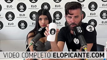Preview 1 of Young Gilr Sex - ELO PODCAST LE PASA CREMA EN LA COLA A MILU LOPEZ