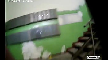 Preview 1 of Muscle Durin French - Молодий хлопець йде на чорні сходи до під&#039_їзду і дрочить на загальному балконі