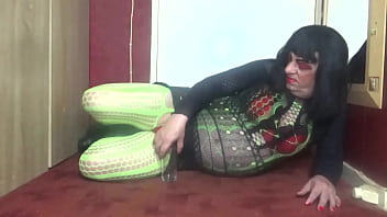 Preview 2 of Beeg Big Cock Grannies - bisexual crossdresser is it me or is it that no one eles likes it because i do i love it