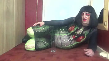 Preview 4 of Beeg Big Cock Grannies - bisexual crossdresser is it me or is it that no one eles likes it because i do i love it