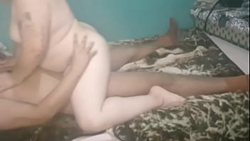 Preview 4 of Nkki Buttx - Gordita infiel me pide que no la embaraze cuando tiene la polla dentro