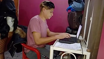 Preview 3 of Pussy Lipiking - Mi hermanastra  Es Ninfomana,  Desde que Llego Solo Quiere Ser Follada y creo que mi madrastra  esta sospechando que me la ando follando