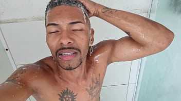Preview 3 of Viagin Porn - Bastidores do Safado - Depois da Fudelan&ccedil_a hora do banho com a ninfeta