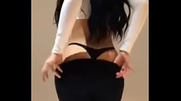 Preview 1 of B 3com Hd - Bailando