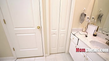 Preview 1 of Nude France Pedestrain - MomCheats - Wrong Pills,  Right Method By Stepmom- Sadie Holmes