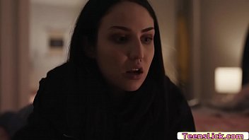 Preview 1 of Velntinaa Nappi - Jade didnt expect Reagan will lick her pussy