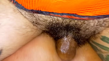 Preview 4 of Hubgay Download - Plomero fornica con chica trans