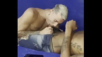 Preview 2 of Wwwanimalsex Com - novinho sedento por pika vai no mato pra gozar e acha um negao dotado