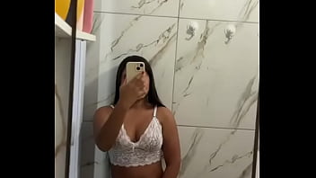 Preview 2 of 18 Xxx Hds - NOVINHA SE EXIBINDO