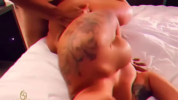 Preview 1 of No One Sex Movie - O dia que o neg&atilde_o me pegou de jeito e um pouquinho de outra loira