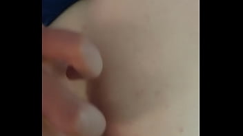 Preview 3 of Xsx Videoshd - Motoboy veio entregar o sedex mas pedi para subir pois eu estava saindo do banho!