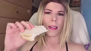 Preview 4 of Hot Riding Dildo Teen - Cooking With Jessica Bloom - Chocolate Cum Sandwiches
