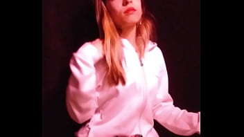Preview 1 of Bf Gf Big Boob - Bonneyuwu - 10:48 fumando un puchito