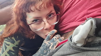 Preview 3 of 8 Sec Vidio - Sexo oral no carro do pai